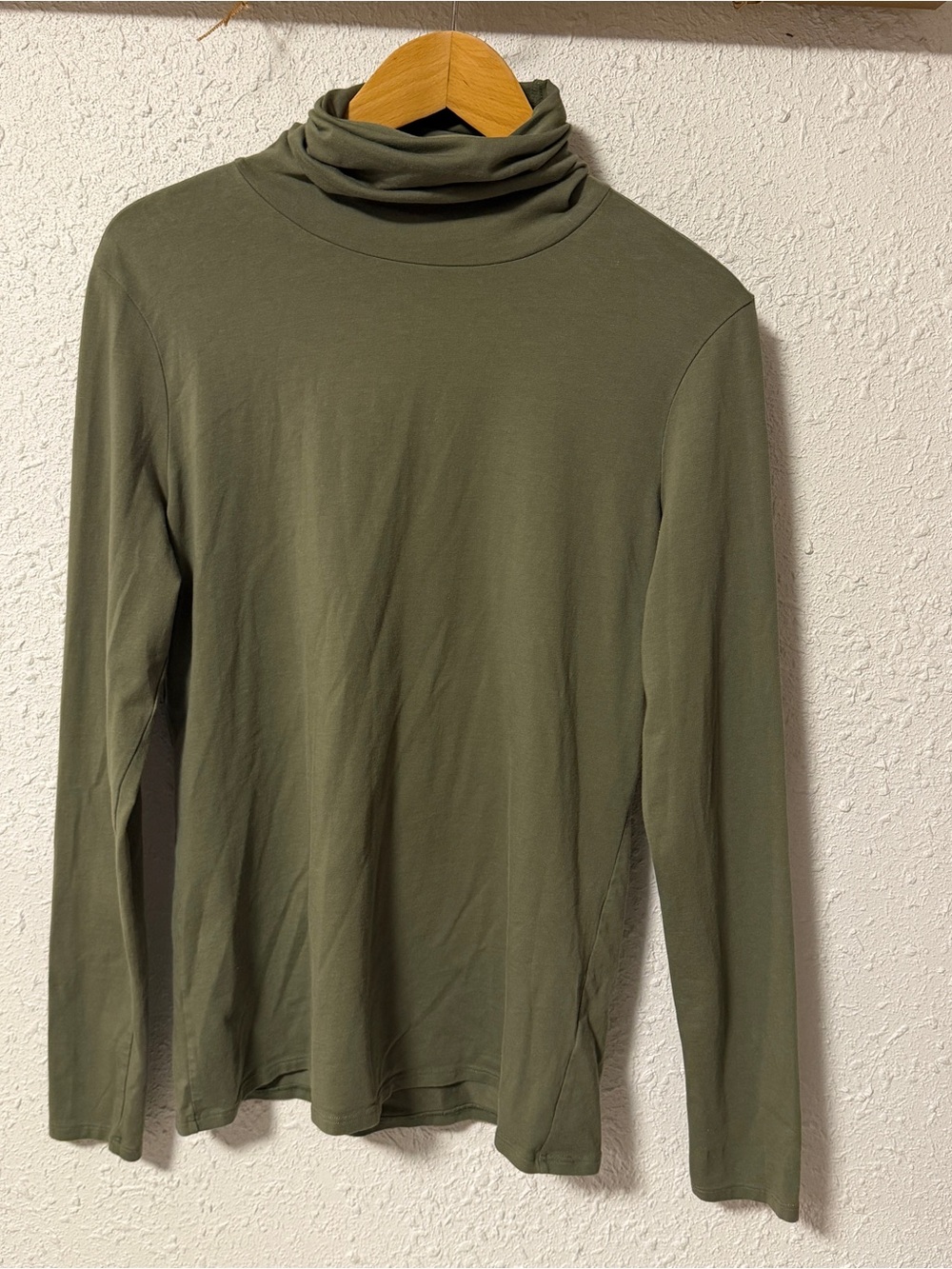 Peruvian Connection Olive Green Turtleneck Top size Large